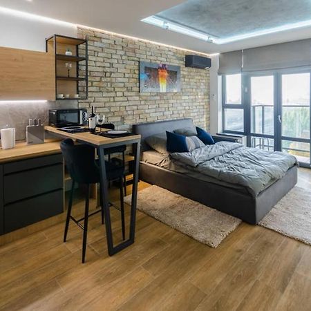 Vip - Smart Apartment Kyiv Exterior photo