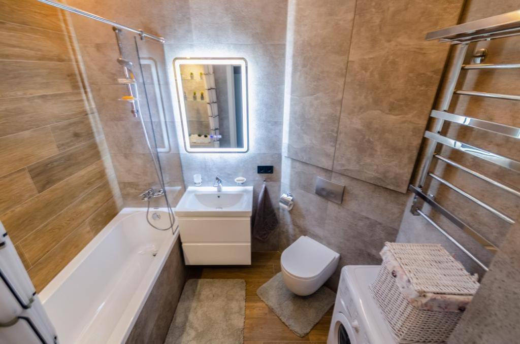 Vip - Smart Apartment Kyiv Exterior photo